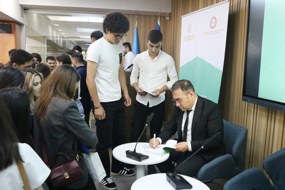 Azərbaycan Universitetində  “Elin Səsi” İctimai Birliyinin təşkilatçılığı ilə “Mənəviyyat dərsləri” keçirilib