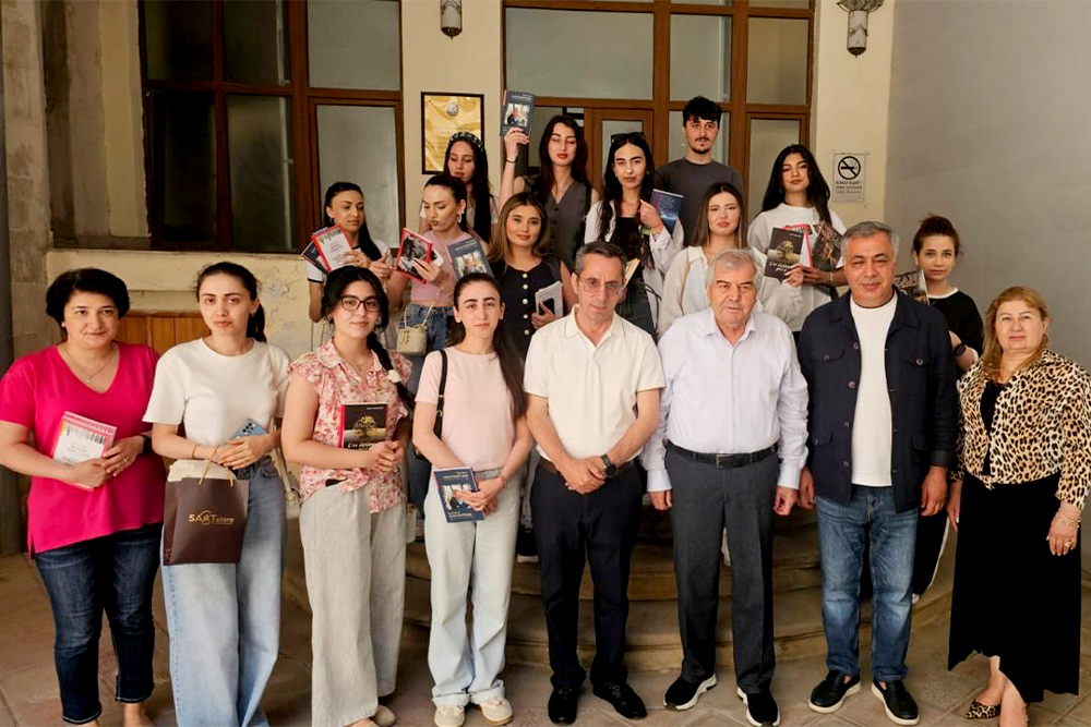 Filologiya tələbələrinin “Ulduz” jurnalında keçdikləri təcrübə yekunlaşıb