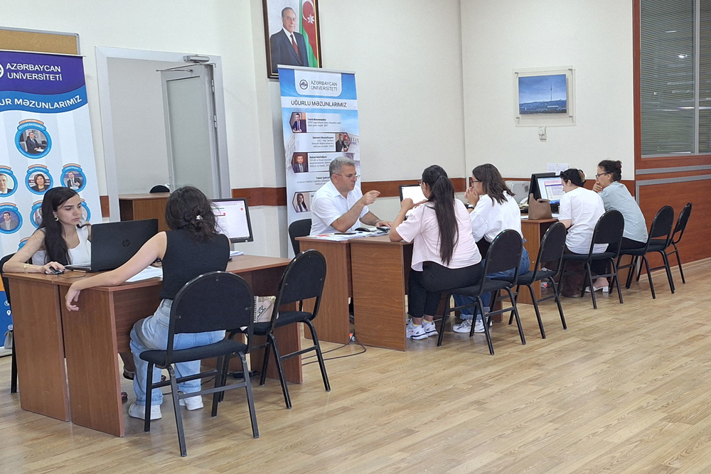 Abituriyent Məsləhət Mərkəzinə  700-dən çox abituriyent və subbakalavr müraciət edib