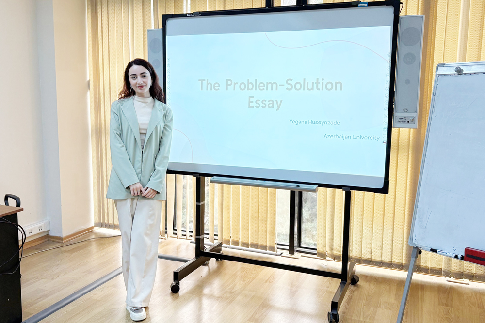 Xarici dillər kafedrasının növbəti təlimi  IELTS imtahanının “Writing Task 2” bölməsinə həsr olunub