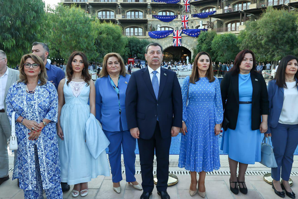 Rektor Səadət Əliyeva Britaniya kralının doğum günü ziyafətində iştirak edib